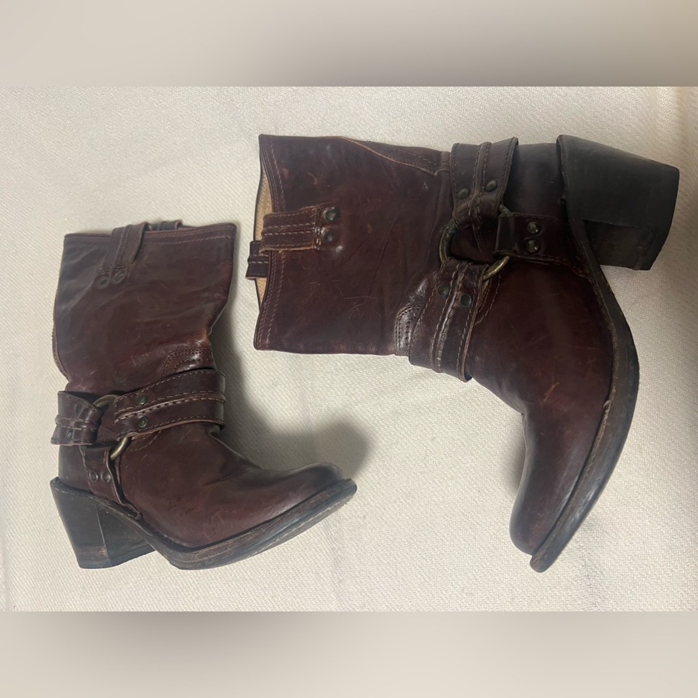 FRYE Women's Carmen Harness Short Boots Size 5.5 - Picture 2 of 5